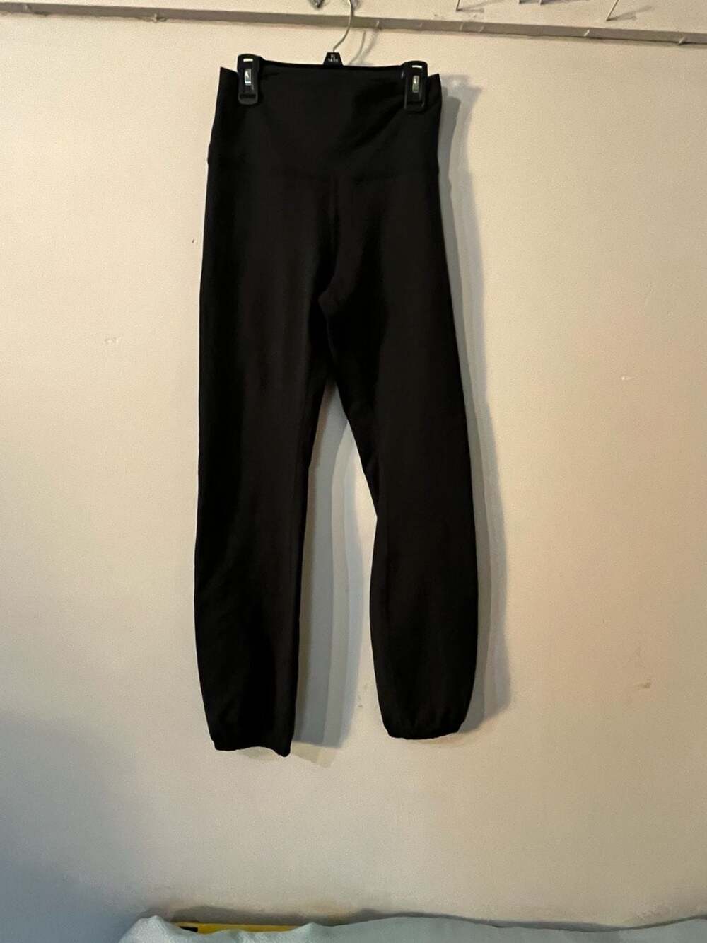 Offline by Aerie The Hugger Cinch pant 010-069